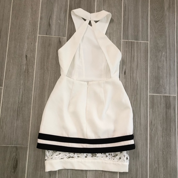 Little White Dress with gipur details. Cameo - Picture 4 of 10